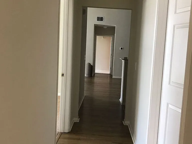 239 Longview Ave #12 — Photo 19