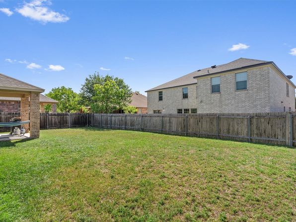 1001 Grand Teton Trl, Taylor, TX 76574