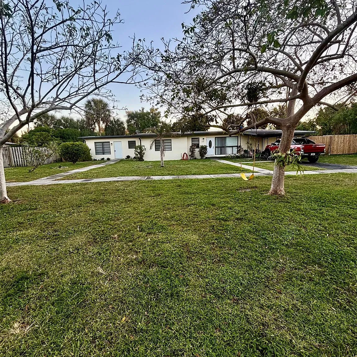1 bed, 1.0 bath, 1800 sqft, $1,800 — Photo 2