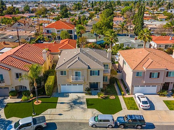 4th image of 7635 Coldwater Canyon Ct