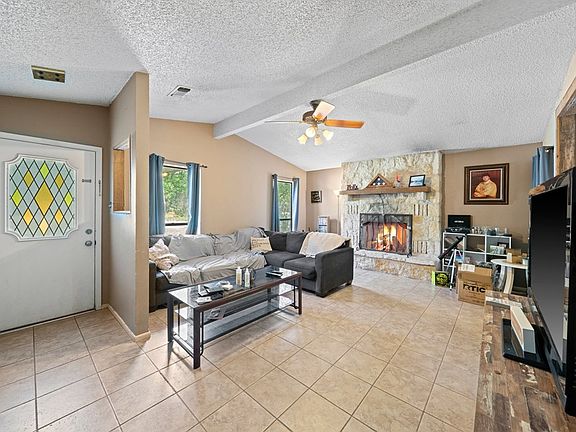 2nd image of 118 Secluded Oaks Ln W