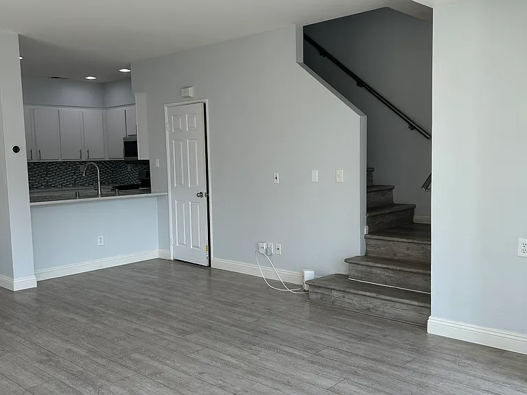 1217 Gonzales Way — Photo 21