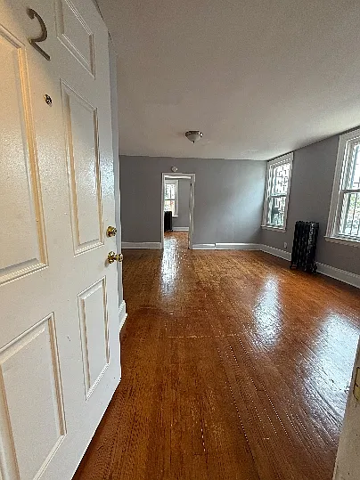 2 bed, 1200 sqft, $1,800 — Photo 2