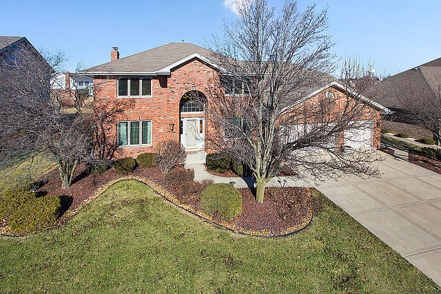 1st image of 10890 Pembrook Ct