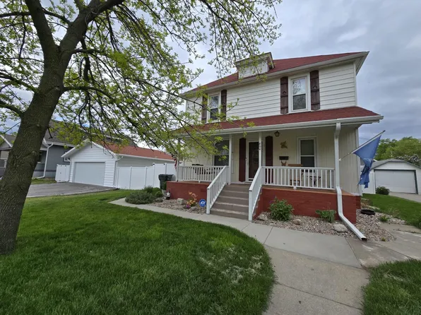 804 S 8th St, Norfolk, NE 68701