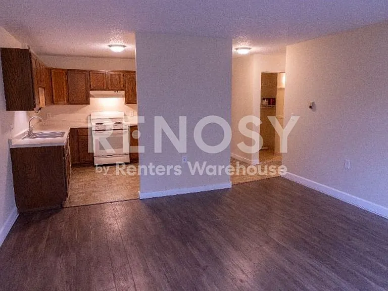 6615 Lake Shore Dr S #115 — Photo 23