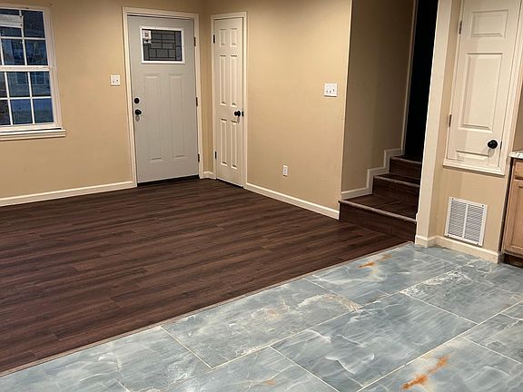 5th image of 4511 Beacon Hill Dr