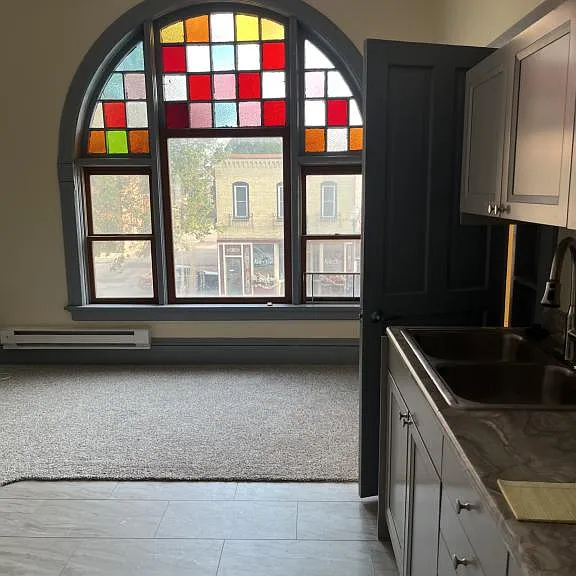348 E Main St #B — Photo 4