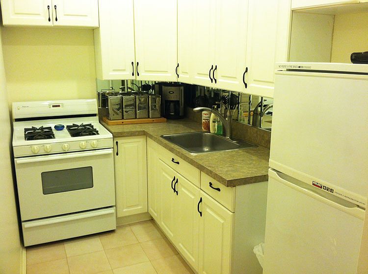 1st image of 3 Hanover Sq APT 14B