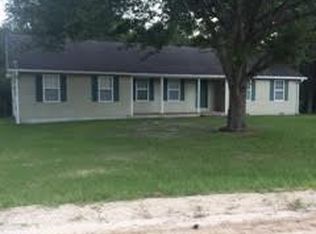 581 Sparkman Cir, Saint George, GA 31562