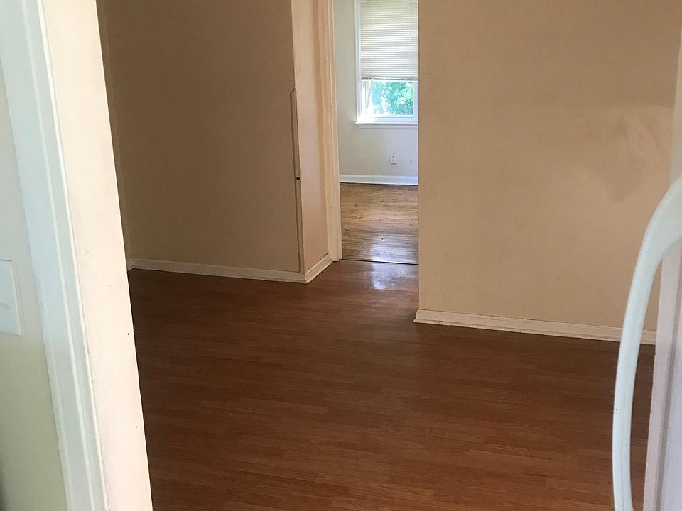 2nd image of 623 Atlantic Ave #2