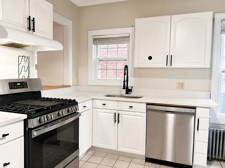 48 Shawmut St #1 — Photo 6