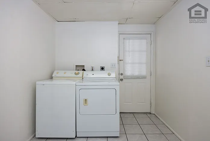 2849 W Alice Ave — Photo 14