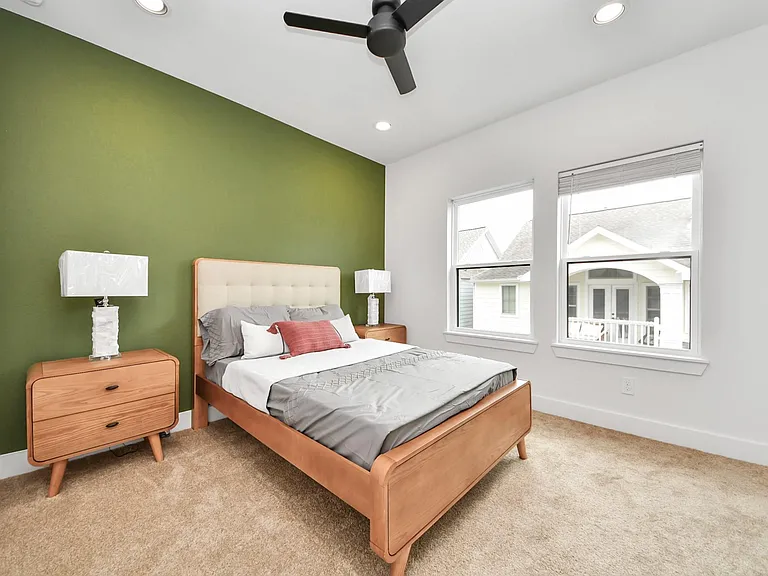 2426 Ella Blvd — Photo 23