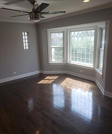3rd image of 10755 S Eberhart Ave