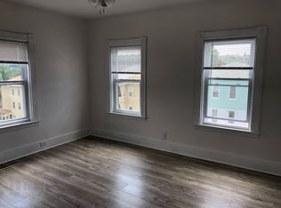 211 Vernon St #3, Worcester, MA 01607