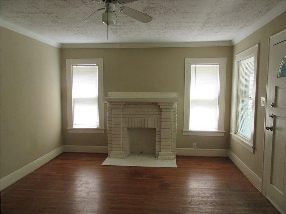 2nd image of 6335 Goliad Ave