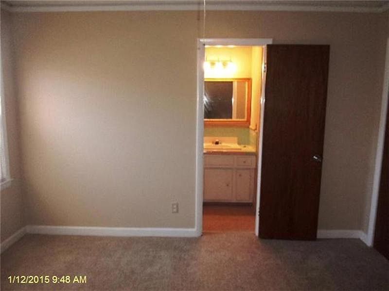 2nd image of 1941 Drexel Lake Dr