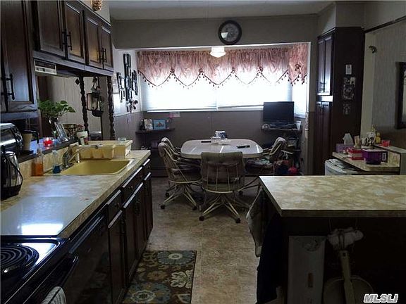 4th image of 51 15th St