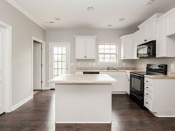 2nd image of 391 Tapestry Pl Unit 105