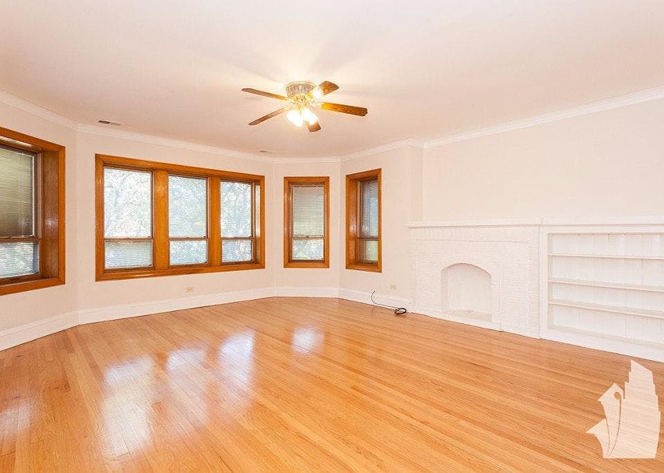 1st image of 4351 N Greenview Ave #Three