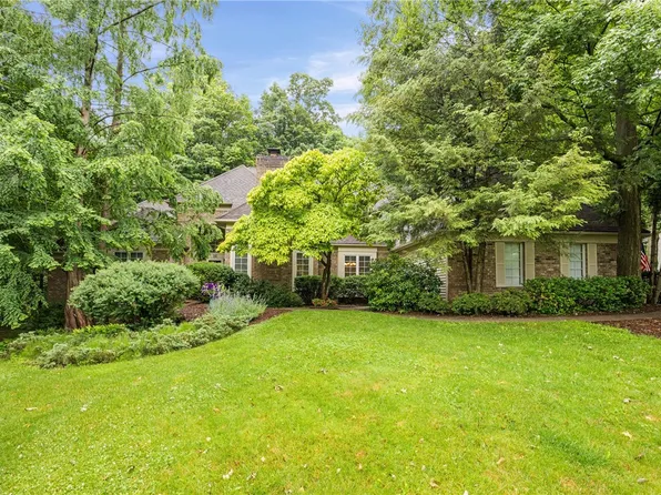 14 Barrington Hls, Pittsford, NY 14534
