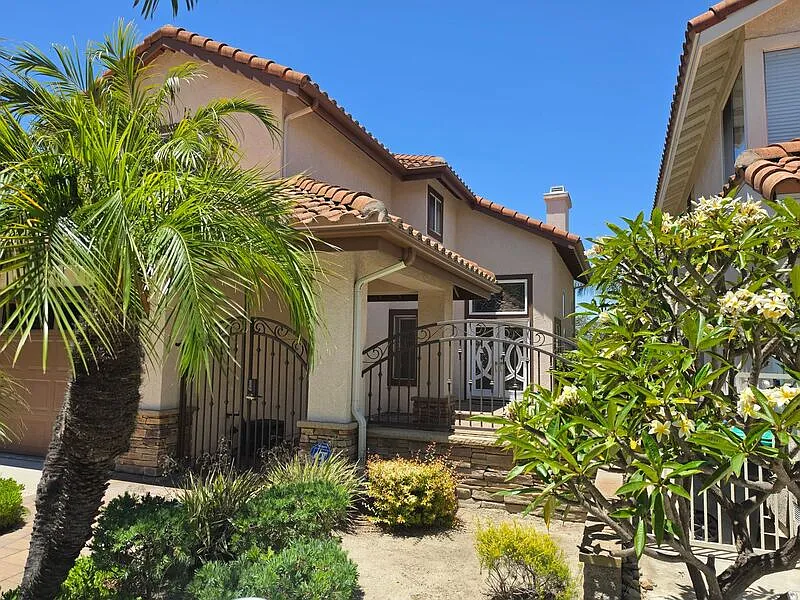 4 bed, 3.0 bath, 2609 sqft, $6,250 — Photo 3