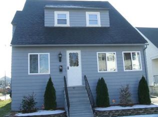 92 Villa Ave, Cranston, RI 02905