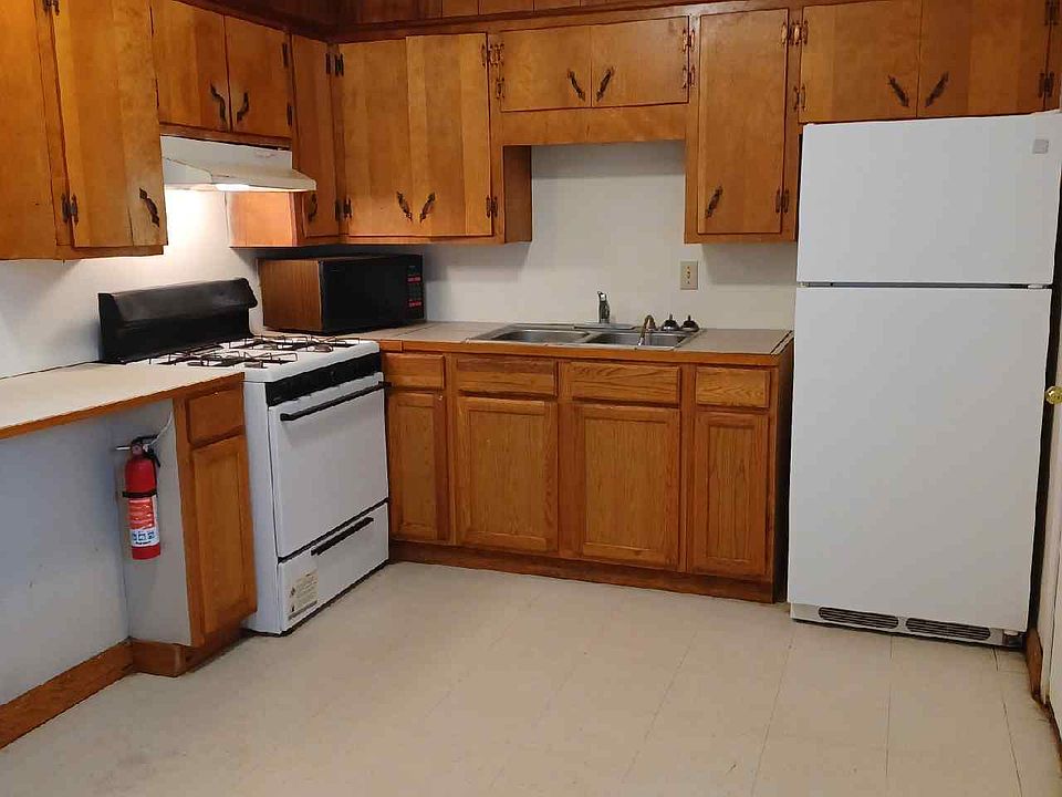 2nd image of 1816 Indiana Ave