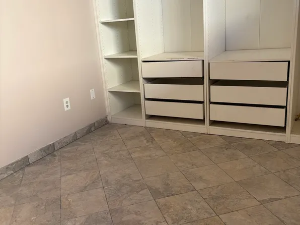 13962 Stagg St, Panorama City, CA 91402