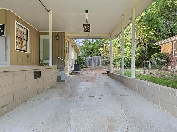 3rd image of 2992 Belvedere Ln