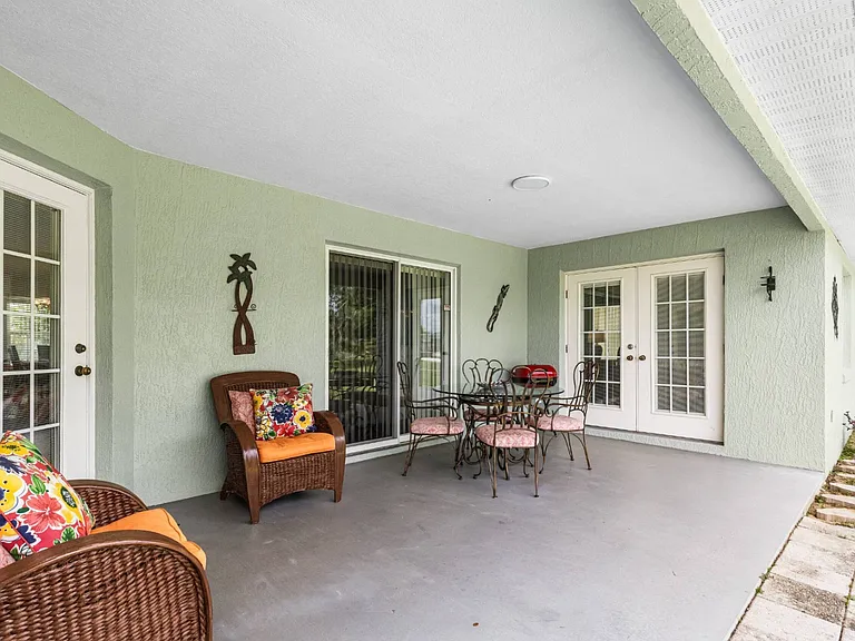 10360 SW 48th Ave — Photo 22