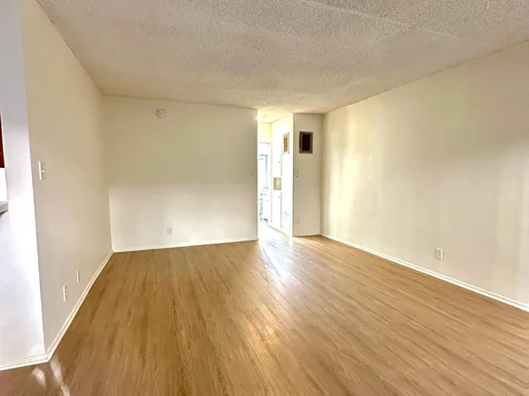 4350 Troost Ave #3, Studio City, CA 91604