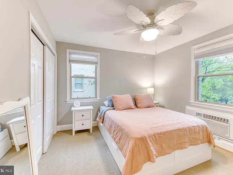 1363 K St SE #202 — Photo 15