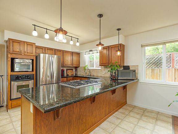 4th image of 1051 4th Street
