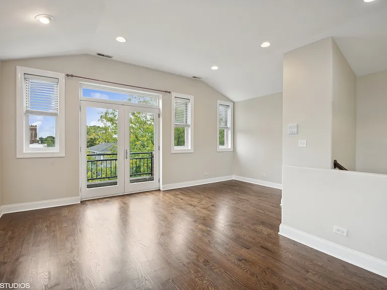 3519 W Medill Ave #3 — Photo 12