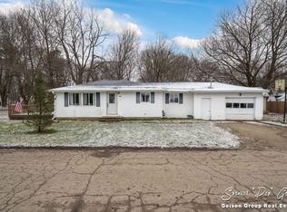 202 Irving St, Belding, MI 48809