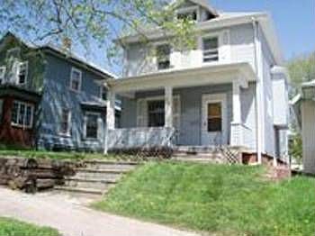 2nd image of 3218 Webster St