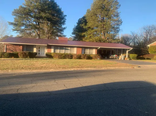 710 Overlook Rd, Chase City, VA 23924