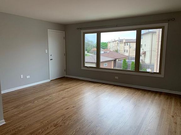 3rd image of 3620 N Osage Ave APT 2