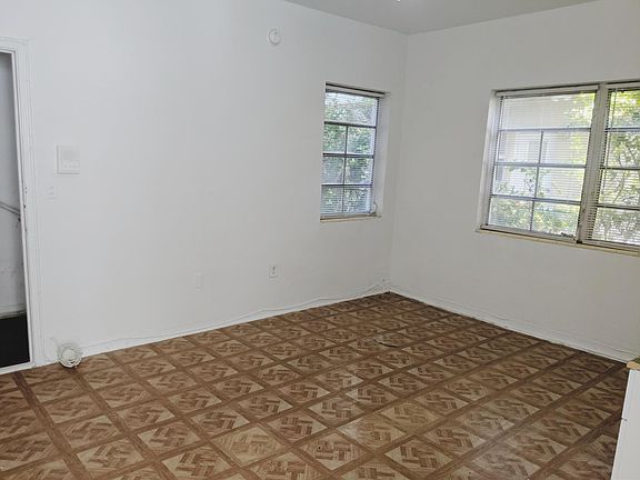 2nd image of 1238 Pennsylvania Ave APT 14
