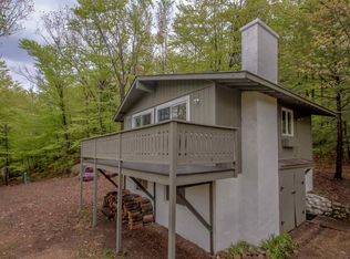 226 Alpstrausse, Intervale, NH 03845