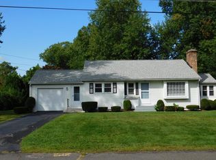 37 Sherwood Ave, West Springfield, MA 01089
