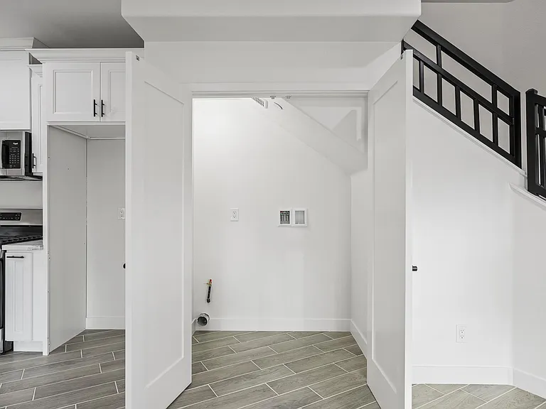 915 E Central Ave #2 — Photo 8
