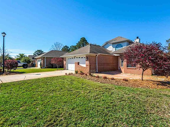 3rd image of 4156 Longwood Cir