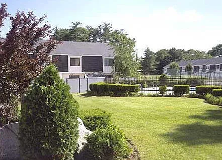 Parke Place Village — Photo 3
