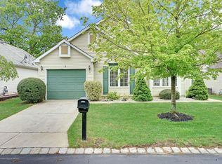 13 Stewart Ct, Jackson, NJ