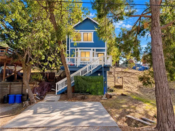 32949 Deer Ln, Arrowbear Lake, CA 92382