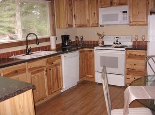 5826 Mercer Lake Rd, Florence, OR 97439