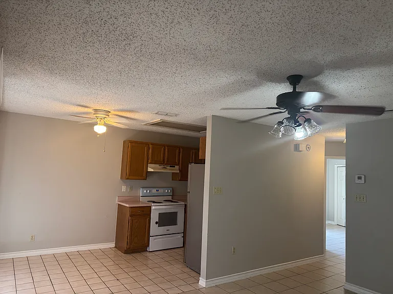 2604 Reynolds St #5 — Photo 6